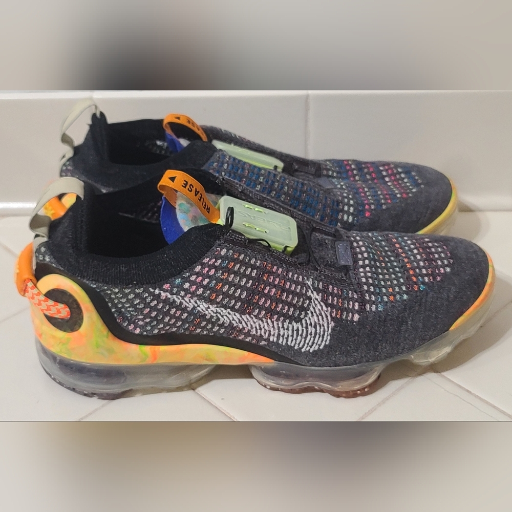 Nike Air VaporMax 2020 Flyknit Men's Size 8 - Picture 3 of 6
